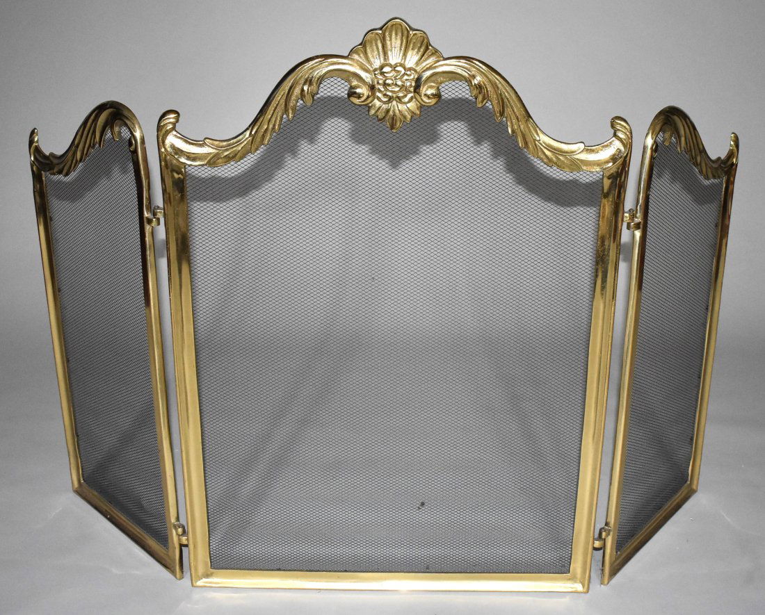 FINE QUALITY FRENCH BRASS TRIPLE FOLD FIRE SCREEN (1 of 5)