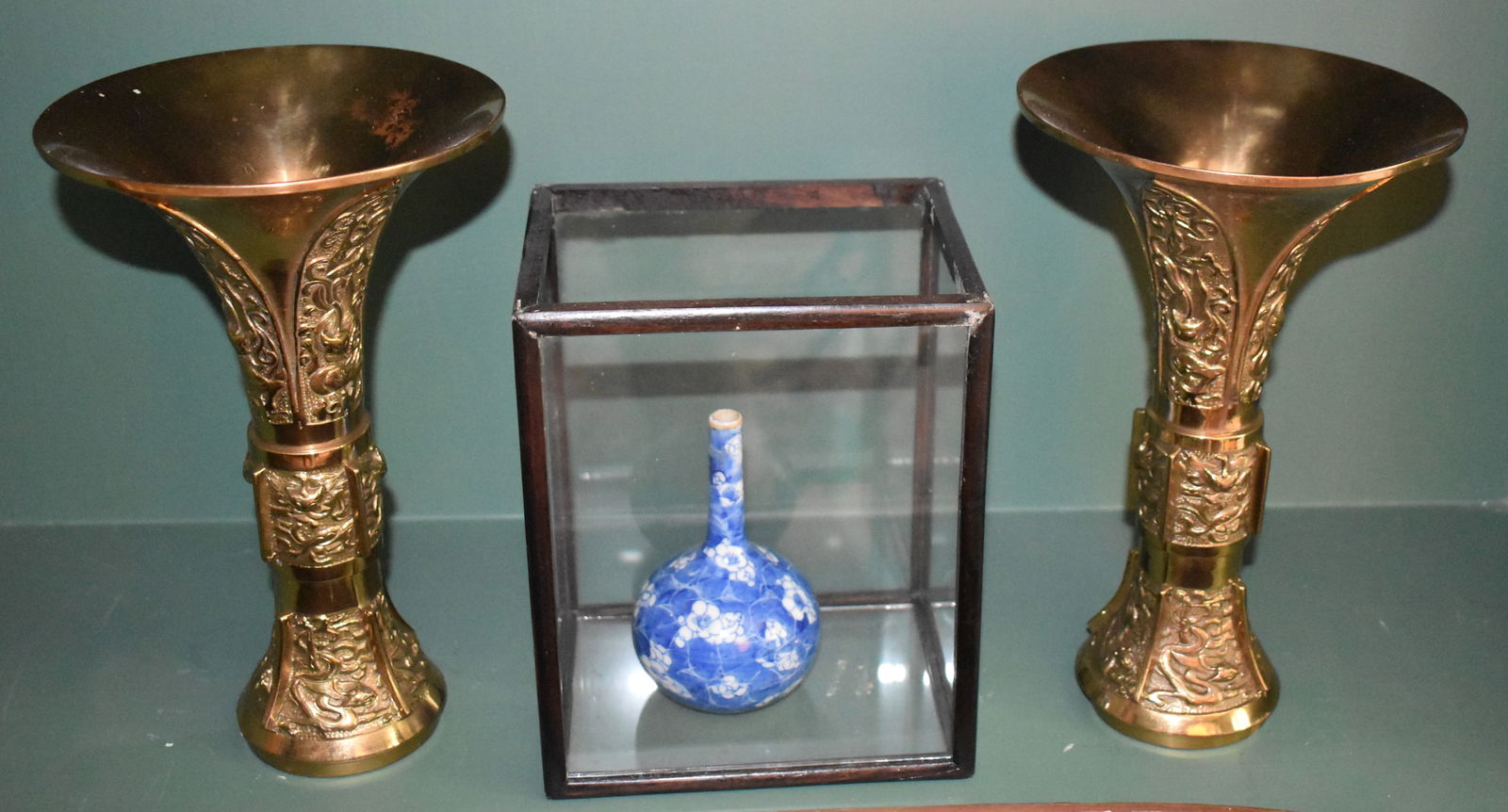 PAIR OF POLISHED BRASS CHINESE GU FORM VASES (1 of 2)