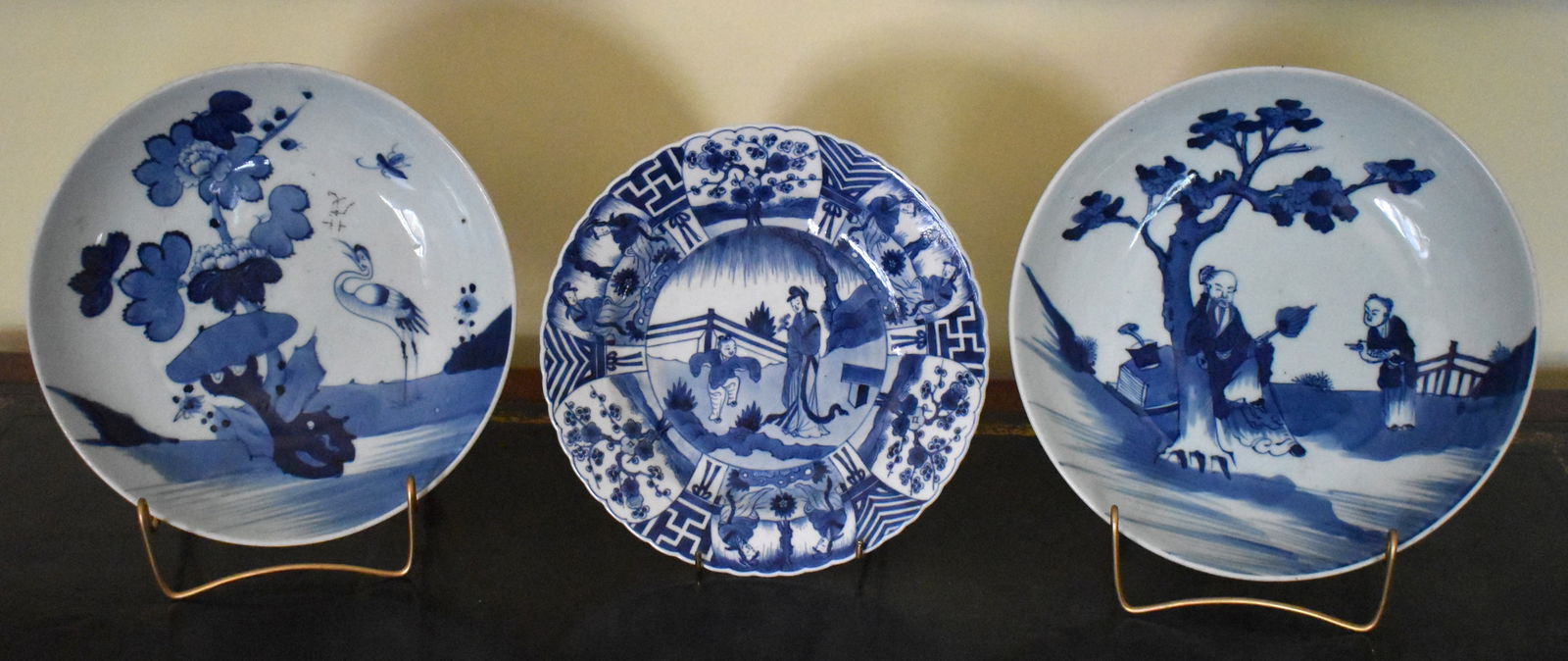 THREE ANTIQUE CHINESE BLUE & WHITE PORCELAIN BOWLS (1 of 6)