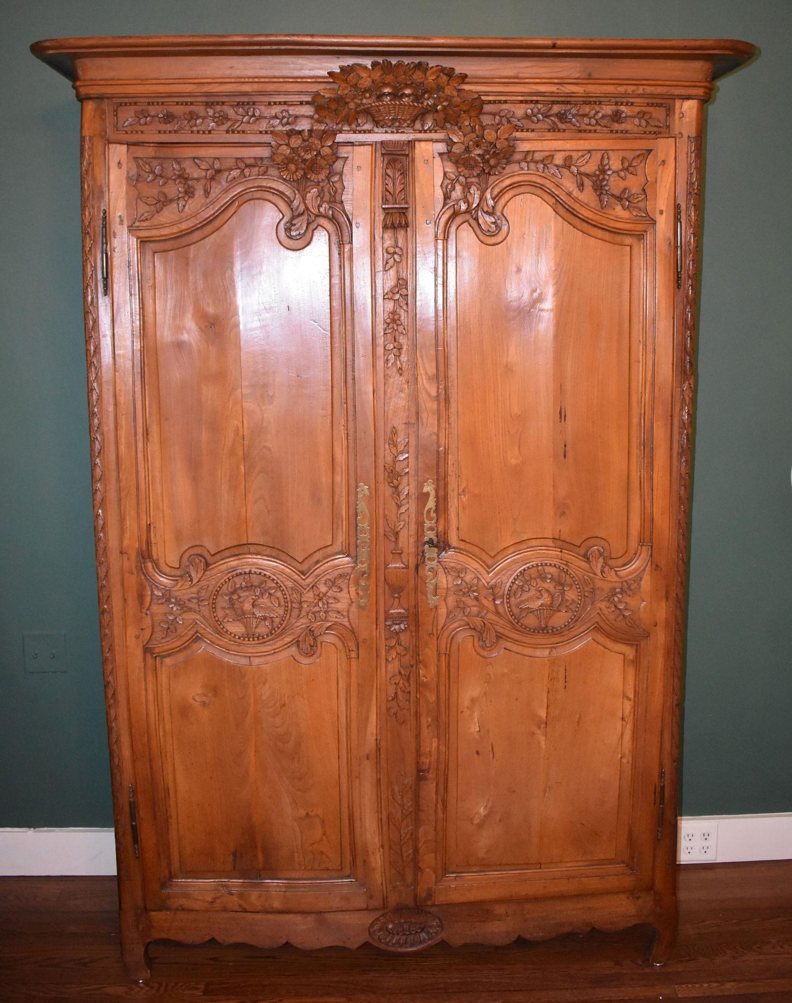 19TH CENTURY FRENCH CARVED CHESTNUT ARMOIRE (1 of 5)