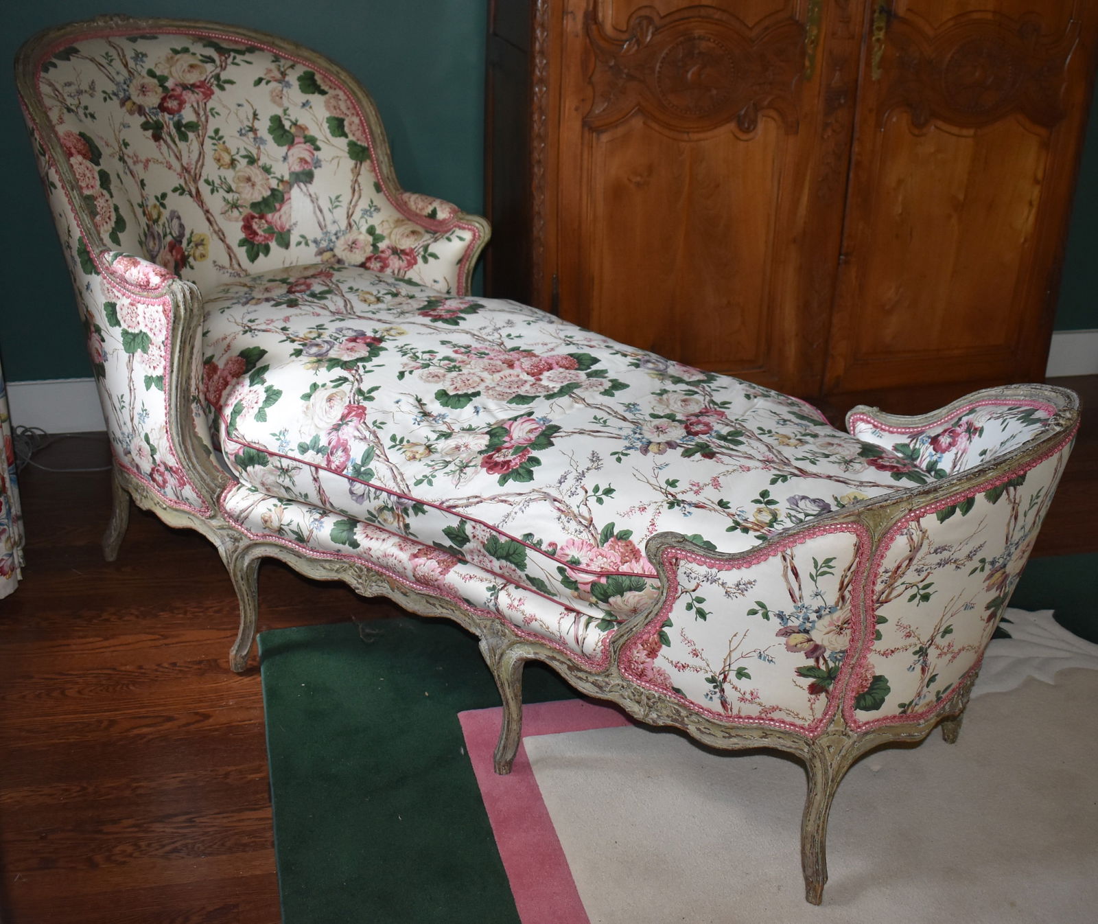LOUIS XV CRÃˆME PAINTED CHAISE LOUNGE (1 of 4)