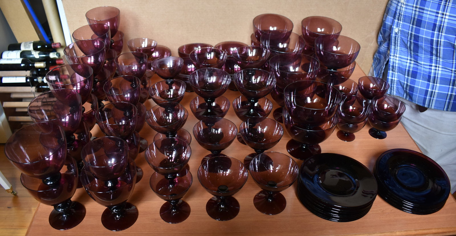 LARGE LOT OF AMETHYST COLORED GLASS (1 of 3)