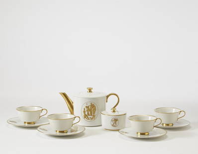 Arrigo Finzi - Porcelain set comprising a tea pot, four: Arrigo Finzi - Porcelain set comprising a tea pot, four cups, four plates and a sugar bowl. Milan, 1930s/1940s (minor defects)