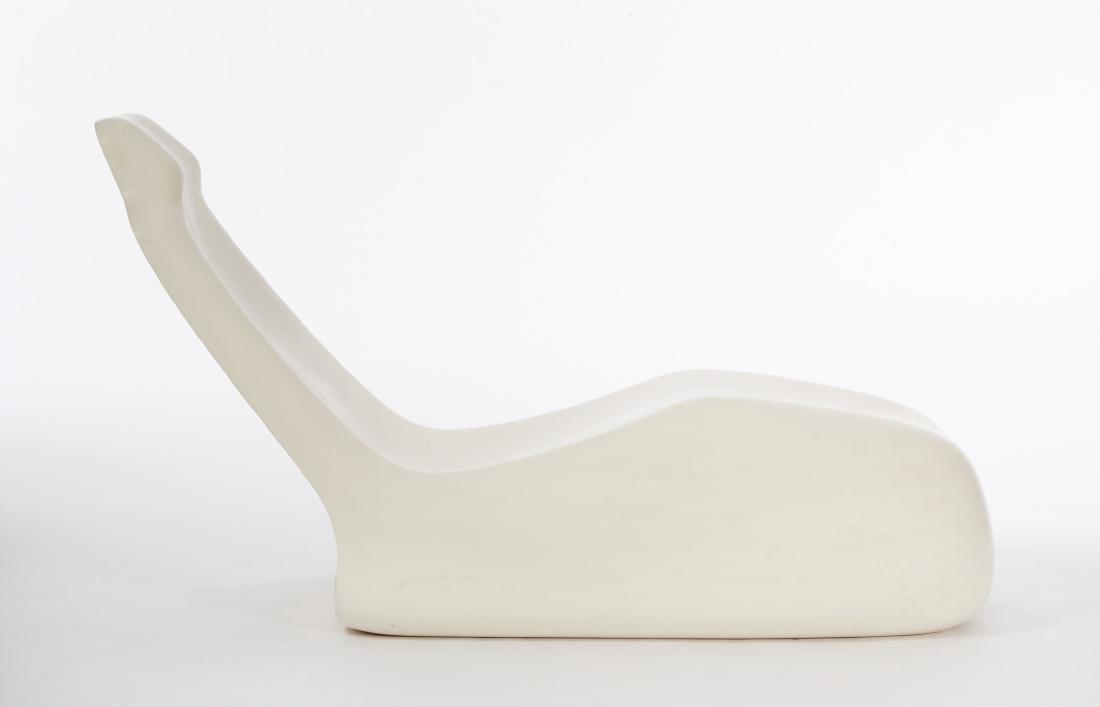 Alberto Rosselli - Armchair model "Moby Dick". Produced: Alberto Rosselli - Armchair model "Moby Dick". Produced by Saporiti circa 1969. White fiberglass (cm 53x81x140) (minor defects)