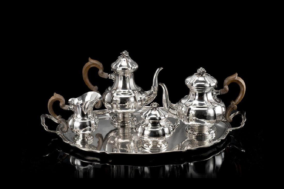 Servizio in argento da tè e caffè composto da (1 of 1)