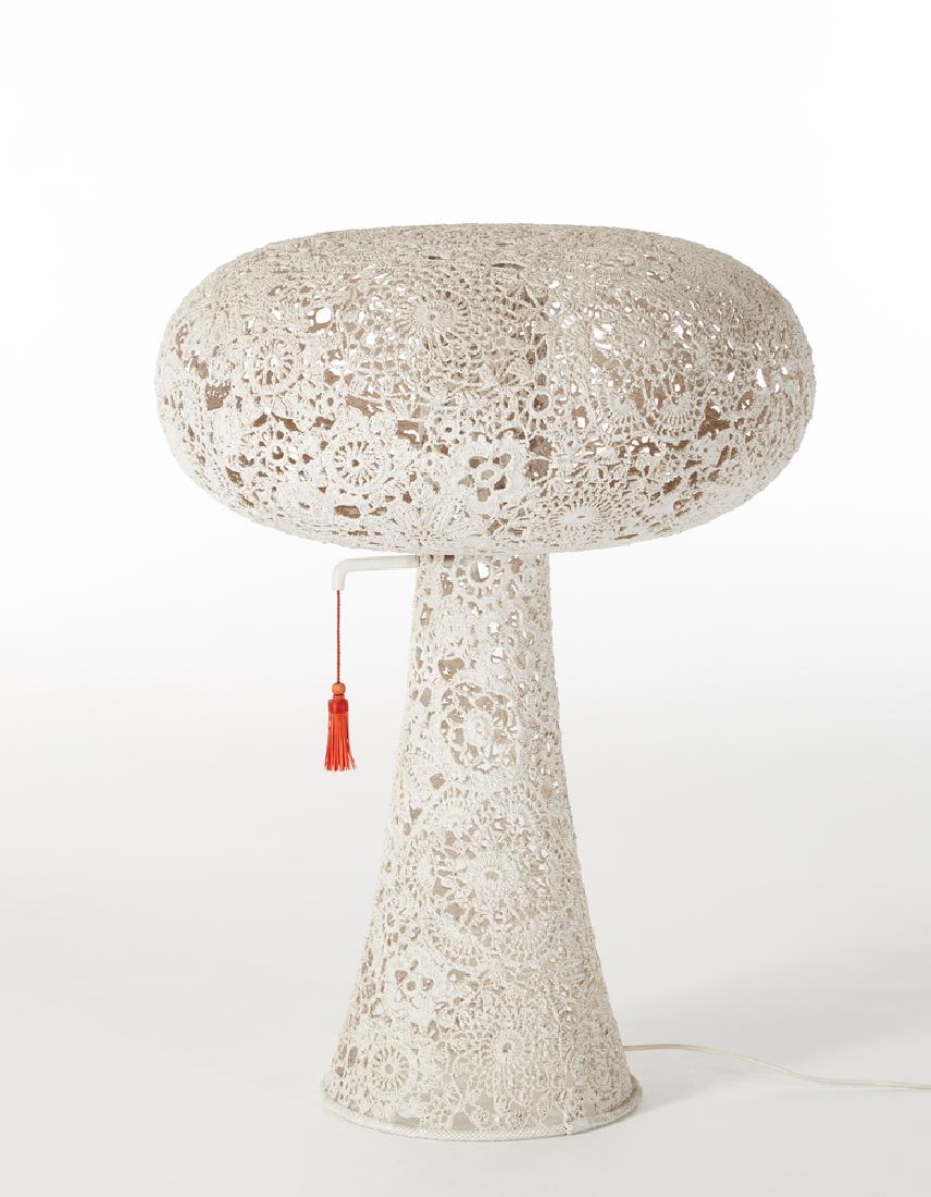 Marcel Wanders (Boxtel 1963) Floor lamp model "Blossom": Marcel Wanders (Boxtel 1963) Floor lamp model "Blossom" of the series "Crochet", produced by Marcel Wanders Studio. Amsterdam, drawing of 2007, sample of 2008. Crocheted cotton, resin, white lacquered