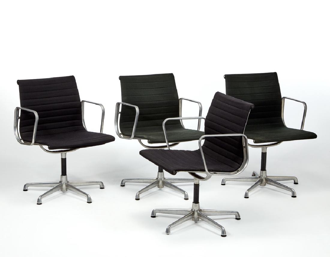Charles e Ray Eames  Lotto composto da quattro sedie (1 of 1)