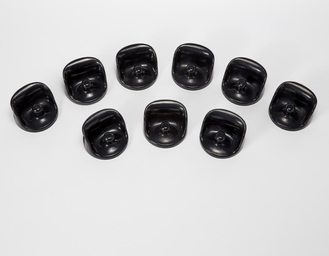 Olaf Von Bohr (Salisburgo 1927)Nove appendiabiti. (1 of 1)