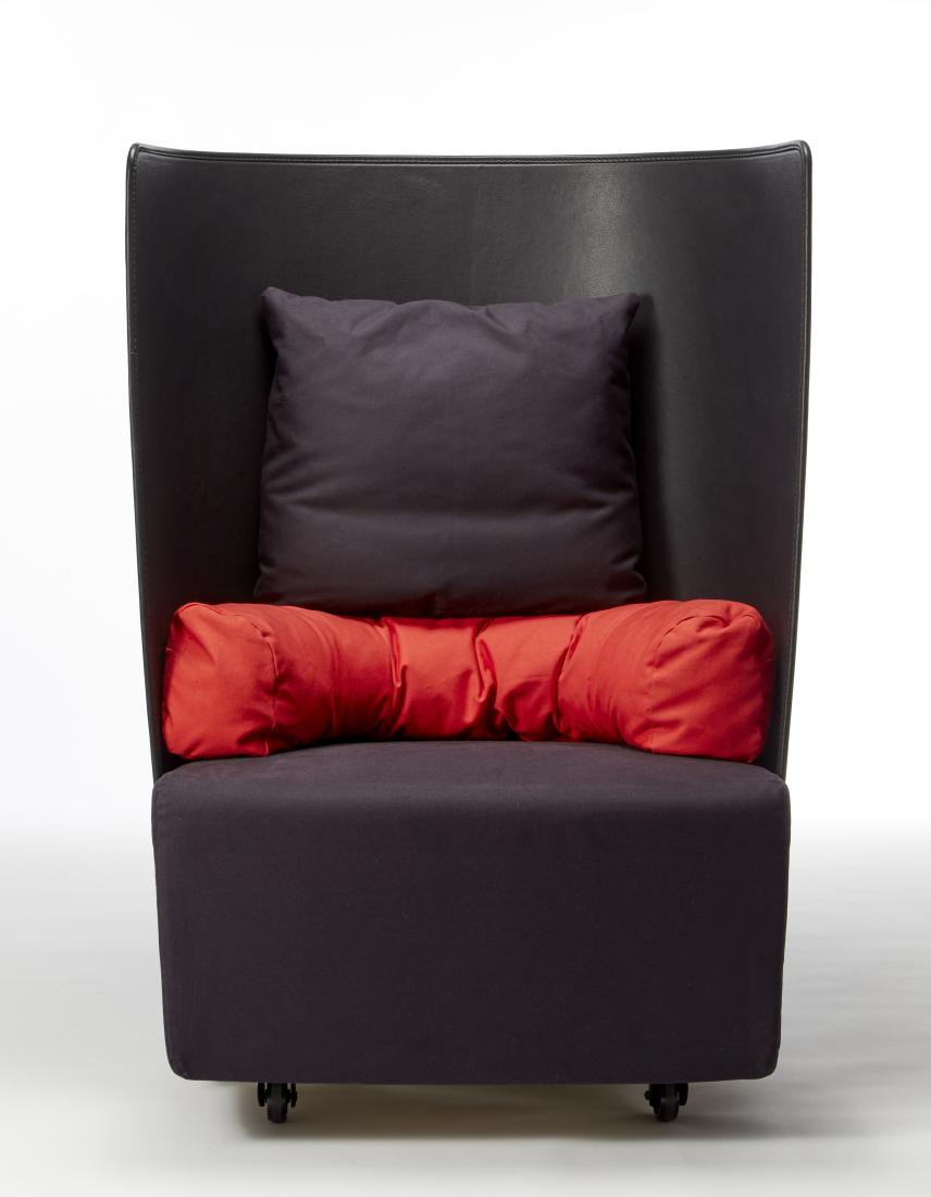 Jonathan De Pas * Poltrona modello "Campo Alto". (1 of 1)