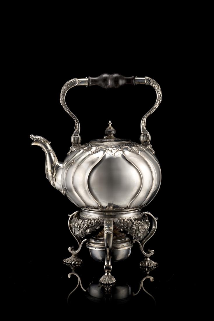 A silver teapot with support. Moscow, 1761 (h. cm (1 of 1)