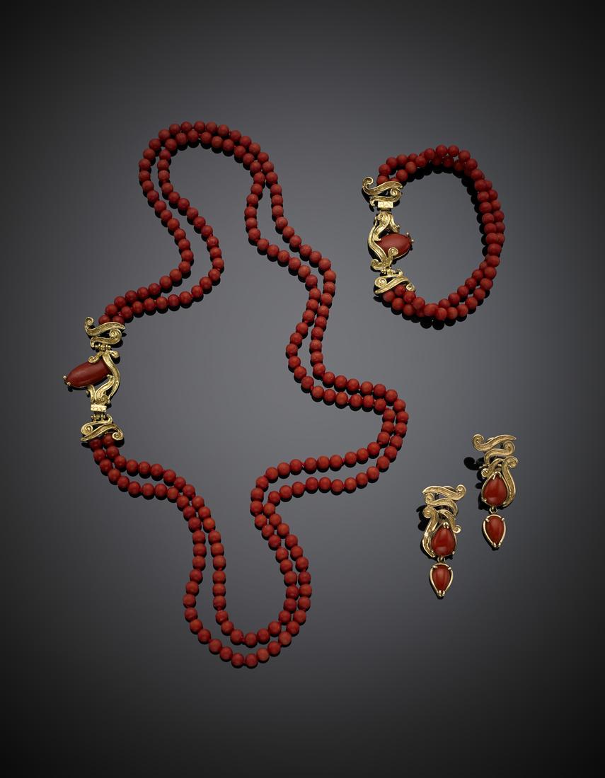 Red coral bead jewellery set comprising necklace, (1 of 1)