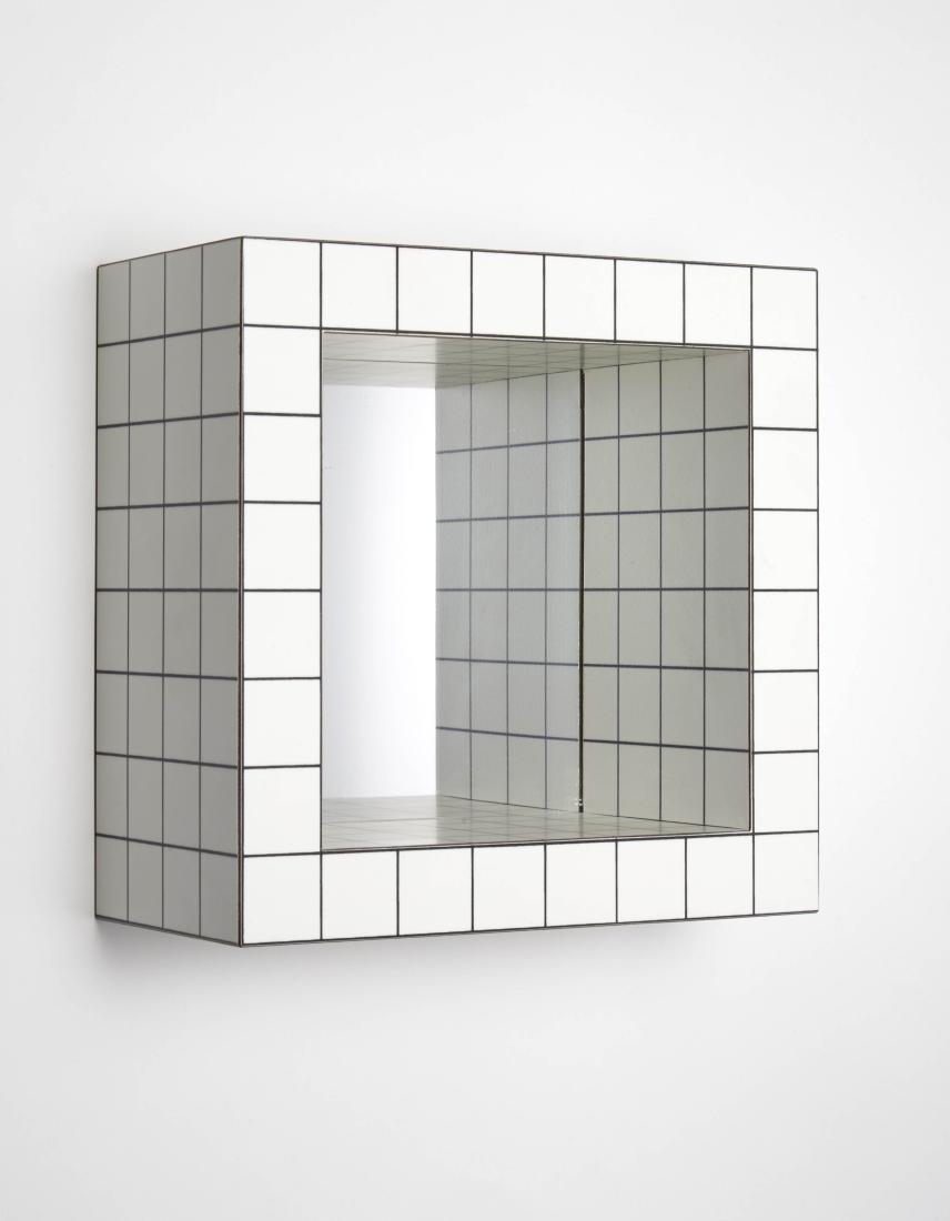 Superstudio Laminated silkscreen printing and mirror.: Superstudio Laminated silkscreen printing and mirror. Plura edizioni, Milan, since 1976, recent execution. "SUPERSTUDIO" ink stamp, numbered 86/500 and signed in red. (24x24x12 cm.) IT Multiplo in lam