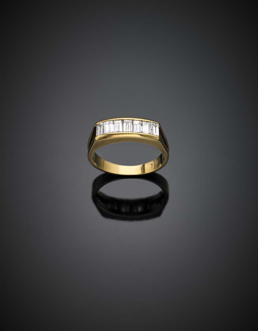 Yellow gold baguette diamond ring, in all ct. 1 circa,: Yellow gold baguette diamond ring, in all ct. 1 circa, g 4.8 size 14/54. IT Fedina in oro giallo con diamanti a baguette per complessivi ct. 1 circa, g 4,8 misura 14/54.