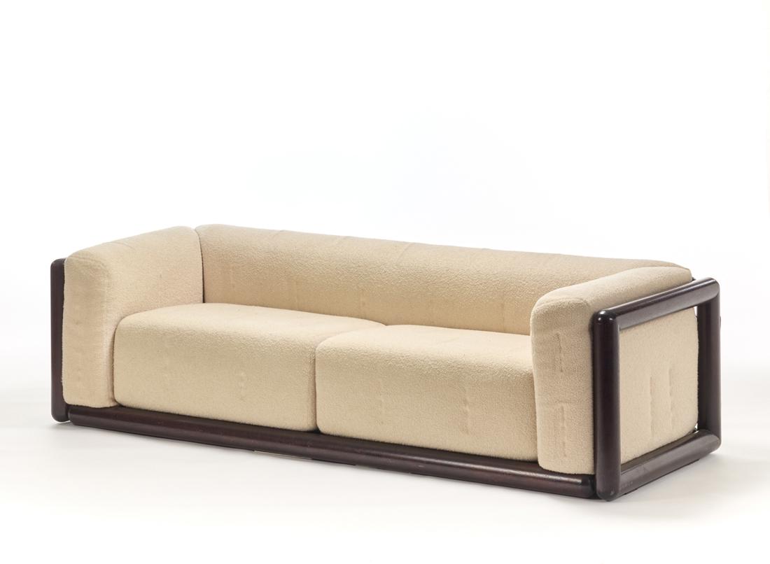 Carlo Scarpa (Venezia 1906 - Sendai 1978) Sofa model "Cornaro". Produced by Simon, San Lazzaro Di (1 of 1)