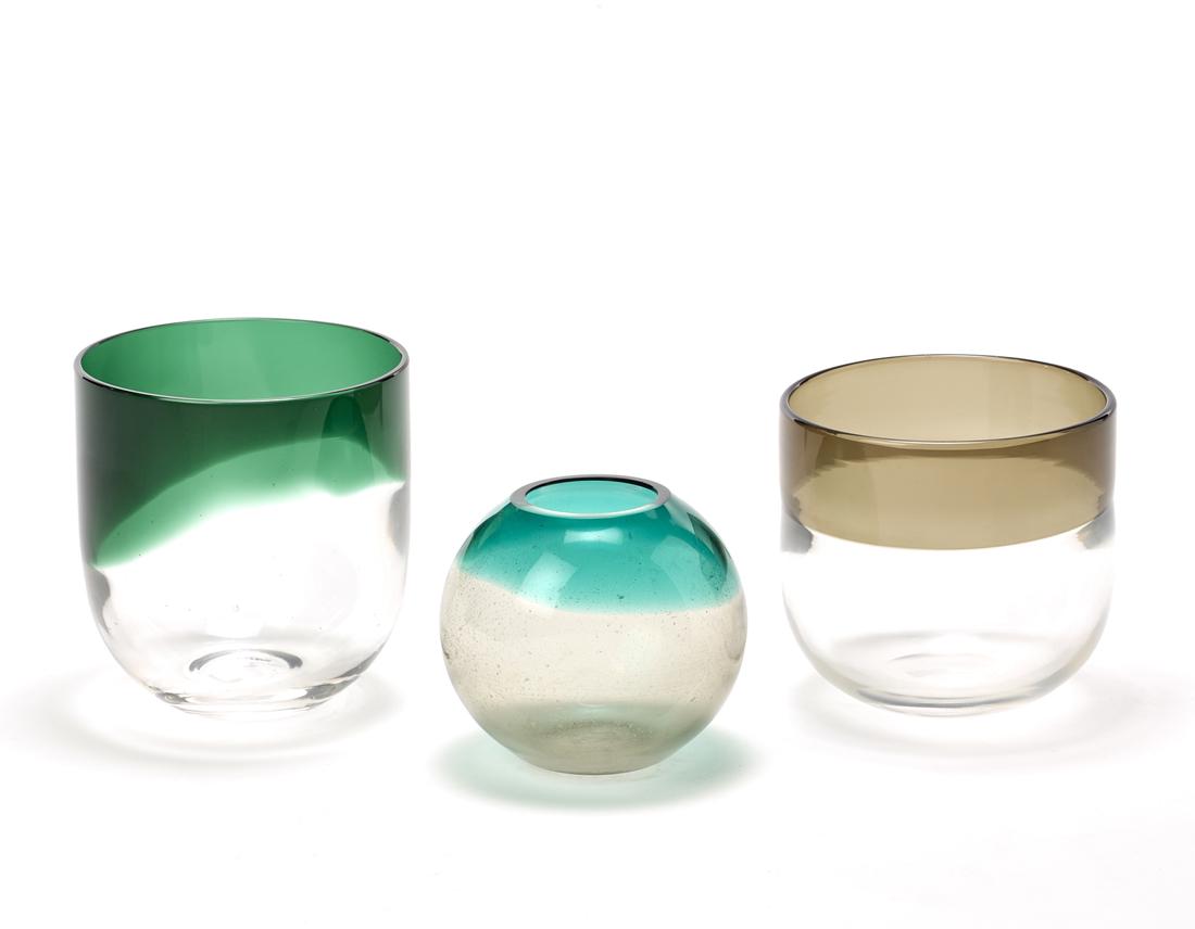 Tapio Wirkkala (Hanko 1913 - Helsinki 1985) Globular vase in colorless and green transparent glass (1 of 1)