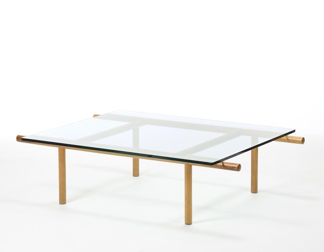 Vico Magistretti (Milano 1920 - Milano 2006) Living room table model "124 Veranda". Produced by (1 of 1)
