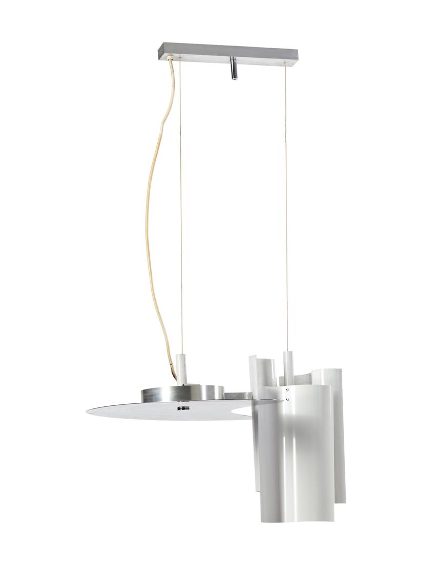 Maria Pia Guidetti Crippa Suspension lamp in chromed and white painted metal. Produced by Lumi,: Maria Pia Guidetti Crippa Suspension lamp in chromed and white painted metal. Produced by Lumi, Italy, 1970s/1980s. (h 120 cm.; d 67 cm.) (slight defects) IT Lampada a sospensione in metallo cromato e