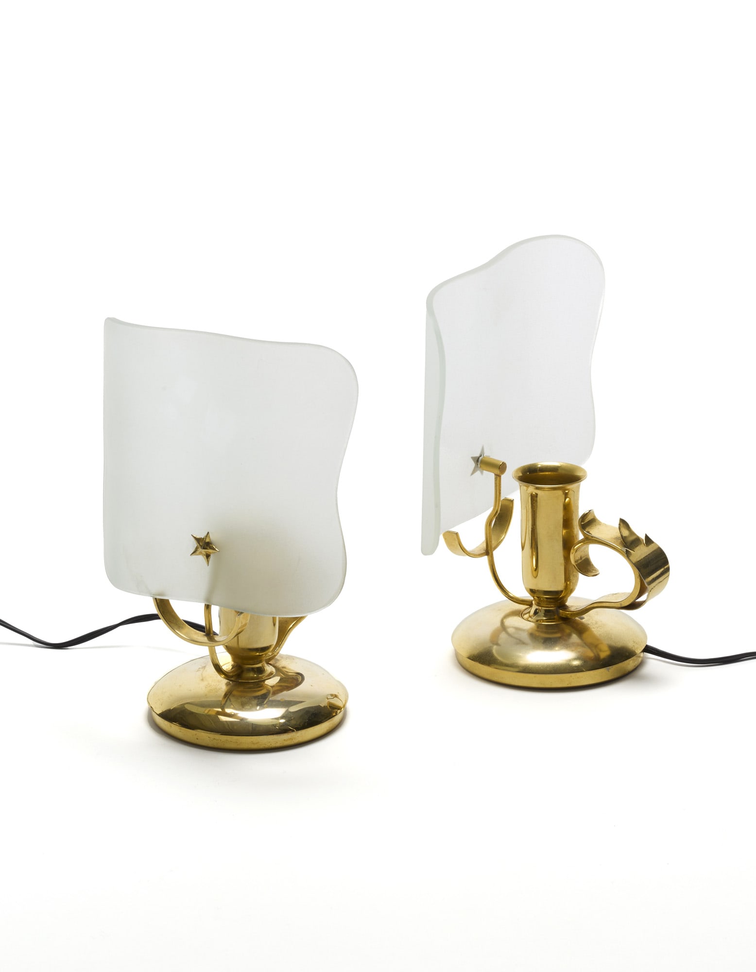 Fontana Arte  Two table lamps. Milan, 1940s. Brass, frosted glass on the outer surface. (h 16 cm.) (1 of 1)