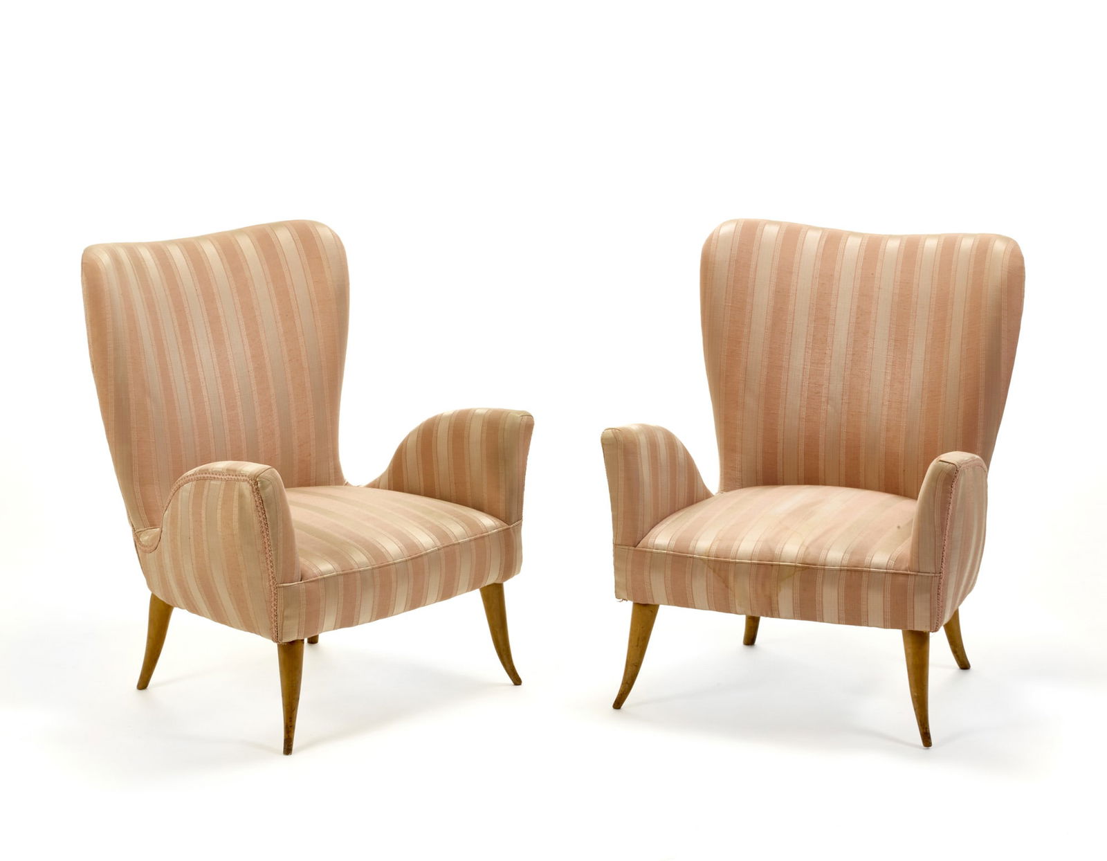 Carlo Broggi (Milano 1881 – Roma 1968) Pair of chamber armchairs. Cantù, 1950s. Light wooden (1 of 2)