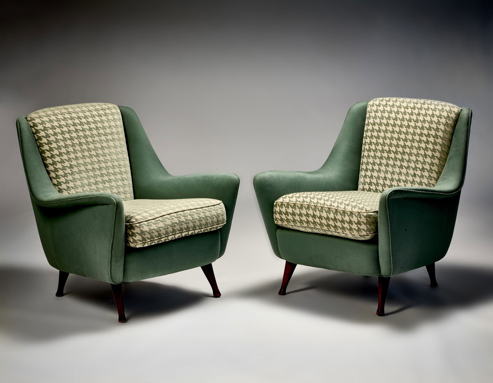 Carlo Pagani (Milano 1913 - Milano 1999) (Attributed)  Pair of upholstered armchairs. Cantu, (1 of 3)