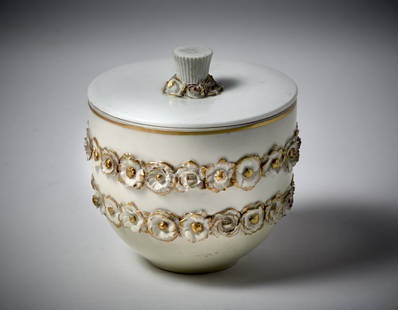 Gio Ponti (Milano 1891 - 1979) Porcelain composter decorated with relief flowers edged in pure gold.: Gio Ponti (Milano 1891 - 1979) Porcelain composter decorated with relief flowers edged in pure gold. Manufacture of Richard-Ginori, Pittoria di Doccia, Florence, 1935ca. Marked in green with red numer