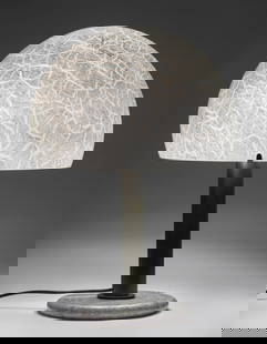 Ludovico Diaz De Santillana (Roma 1931 - Terranova Bracciolini 1989) Table lamp of the series: Ludovico Diaz De Santillana (Roma 1931 - Terranova Bracciolini 1989) Table lamp of the series "Alabastro". Execution by Venini, Murano, 1970s. Brass frame, base and lampshade made of lattimo incamicia