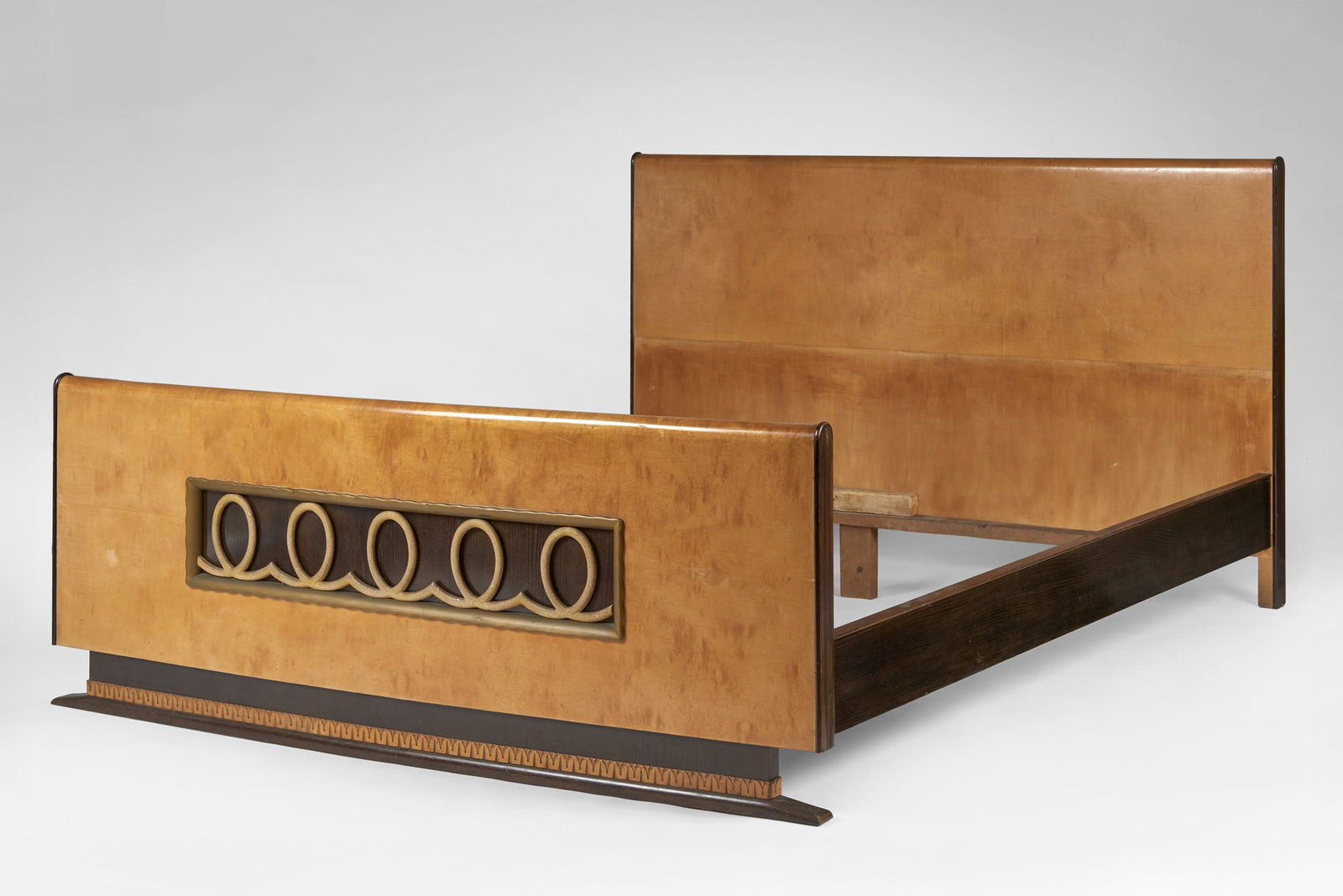 Osvaldo Borsani (Varedo 1911 - Milano 1985) (Attributed)  Double bed. Italy, 1930s/1940s. Footboard (1 of 1)