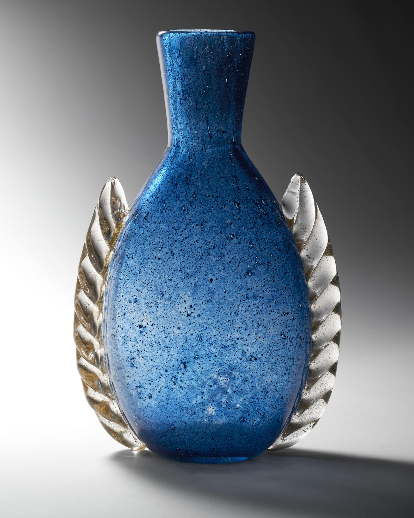 Ercole Barovier (Murano 1889 - Venezia 1974) Vase with feathered morise of the series "Marina (1 of 2)