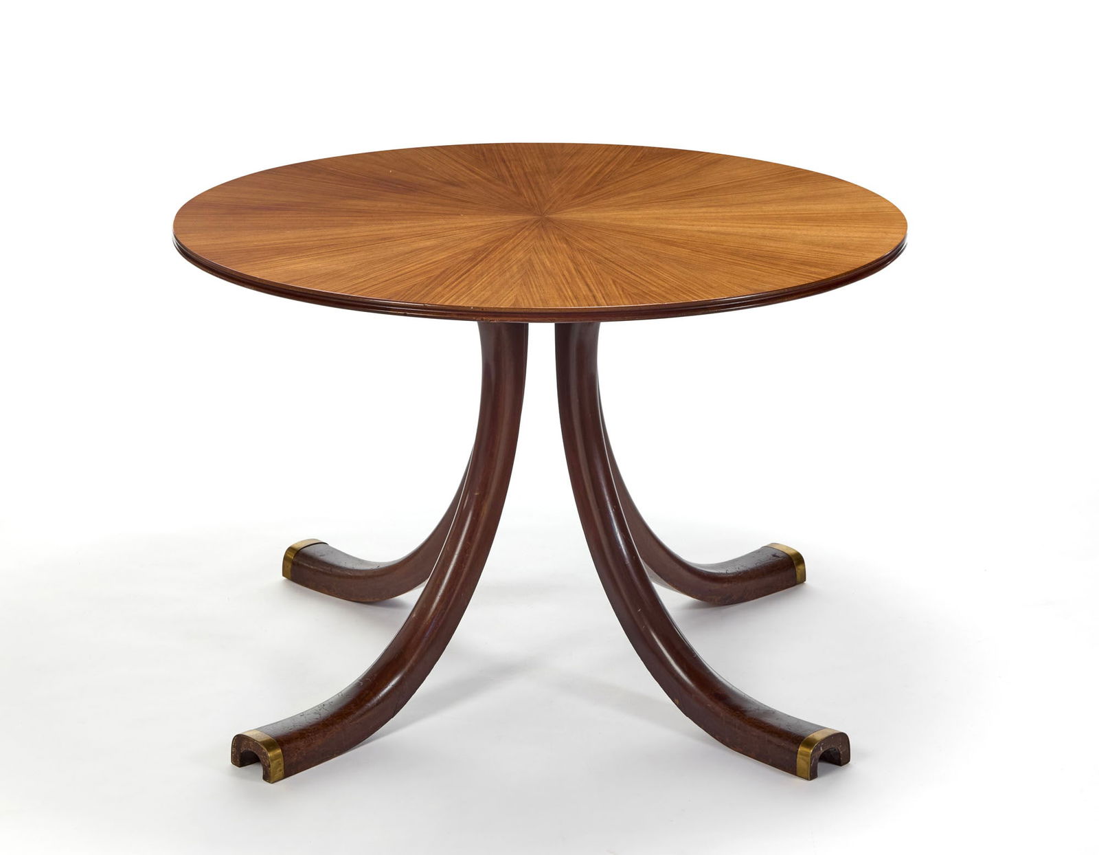 Osvaldo Borsani (Varedo 1911 - Milano 1985) (Attributed) Table with circular top and four curved (1 of 1)