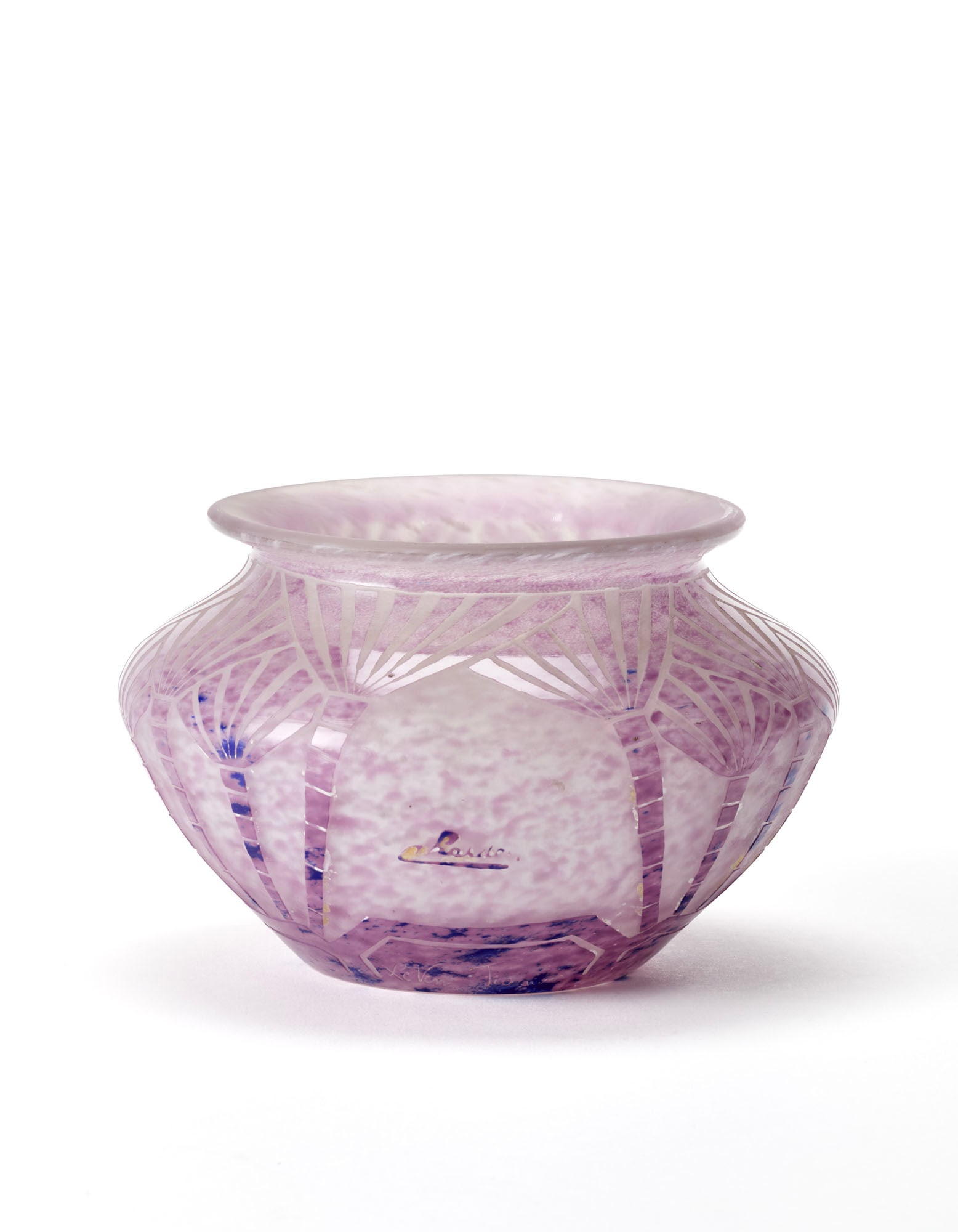Charder - Le Verre Français Cameo glass bowl with geometric plant decorations in purple on an: Charder - Le Verre Français Cameo glass bowl with geometric plant decorations in purple on an opalescent white background with white spots. France, 1925ca. (h 11 cm.; d 16 cm.) Provenance Private col