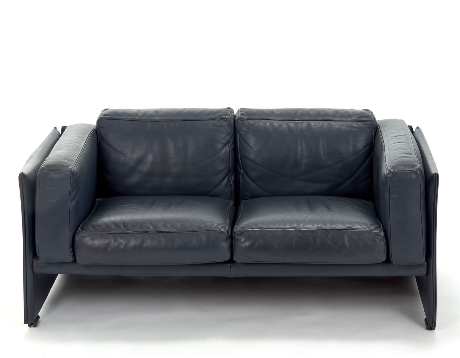 Mario Bellini (Milano 1935) Two-seater sofa model "405 Duc". Produced by Cassina, Meda, 1976. (1 of 1)