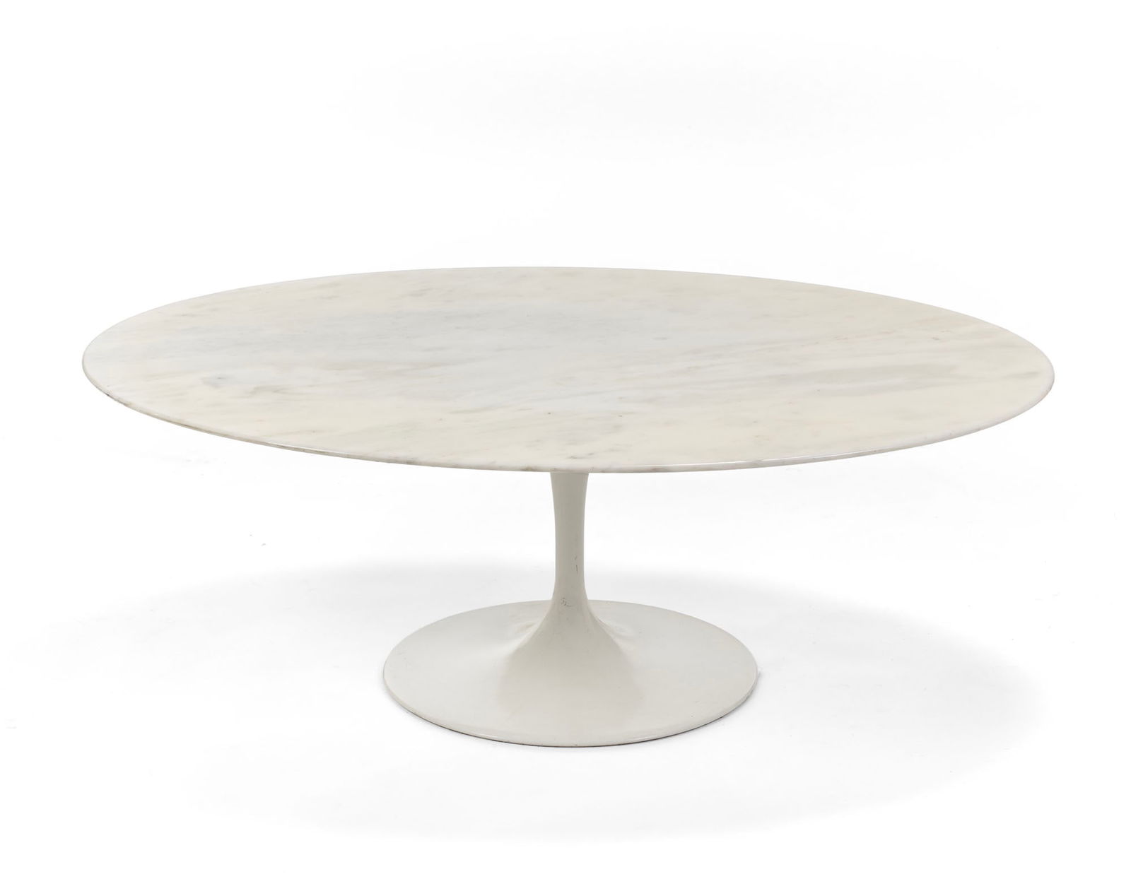 Eero Saarinen (Kirkkonummi 1910 - Ann Arbor 1961) Table model "Tulip". Produced by Knoll: Eero Saarinen (Kirkkonummi 1910 - Ann Arbor 1961) Table model "Tulip". Produced by Knoll International, Usa, disegno del 1956. White marble top, cast aluminium and white Rilsan pedestal. (108x38x71 cm