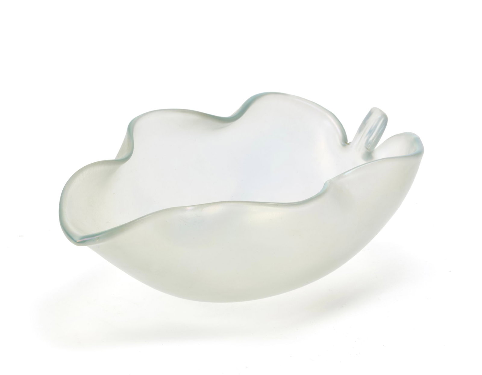 Tyra Lundgren (Stoccolma 1897 - 1979) Leaf-shaped centerpiece model "2645 catalogo blu". Manufacture (1 of 1)