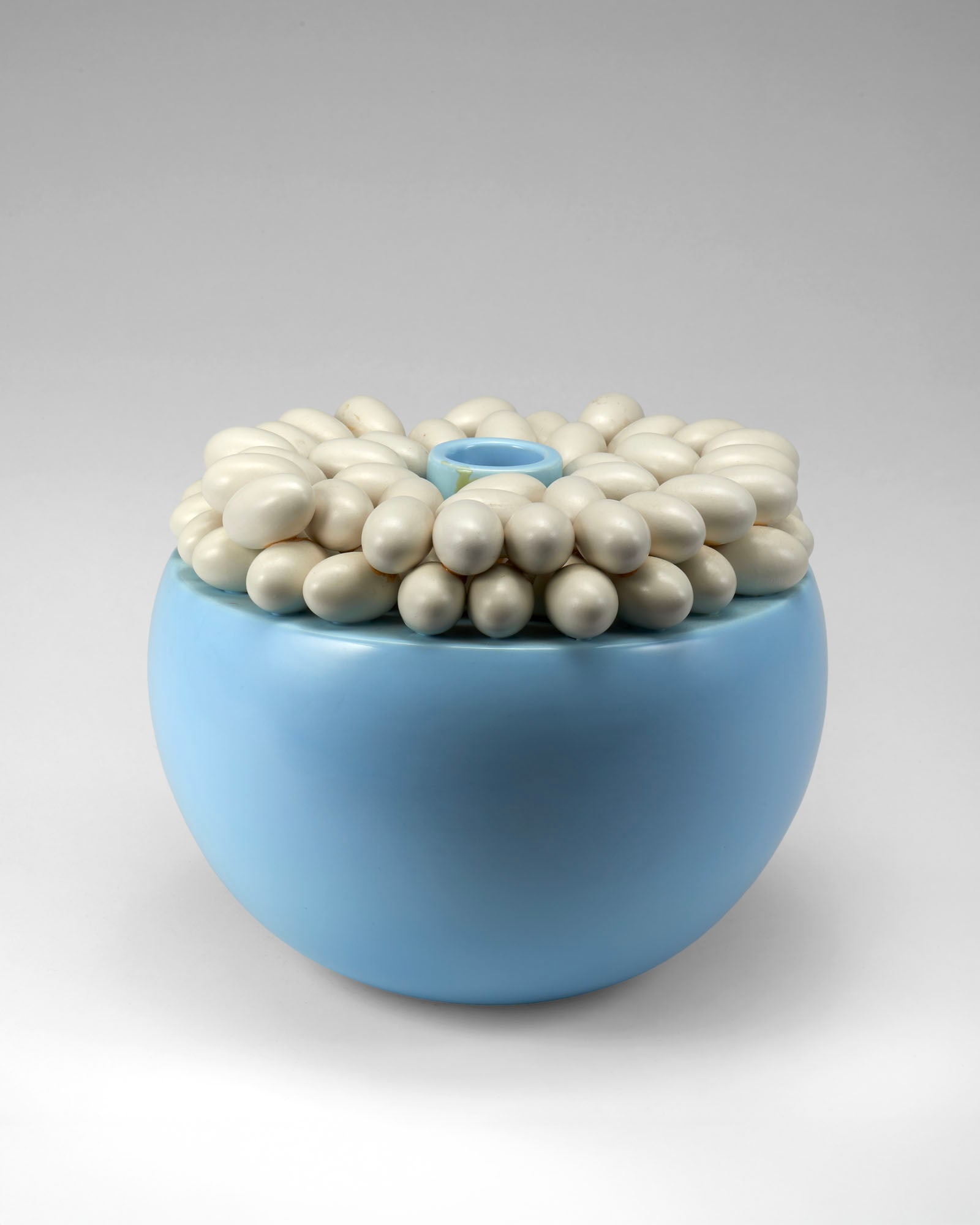 Martine Bedin (Bordeaux 1957) "Easter" vase of the series "Roma". Execution by Superego editions, (1 of 1)