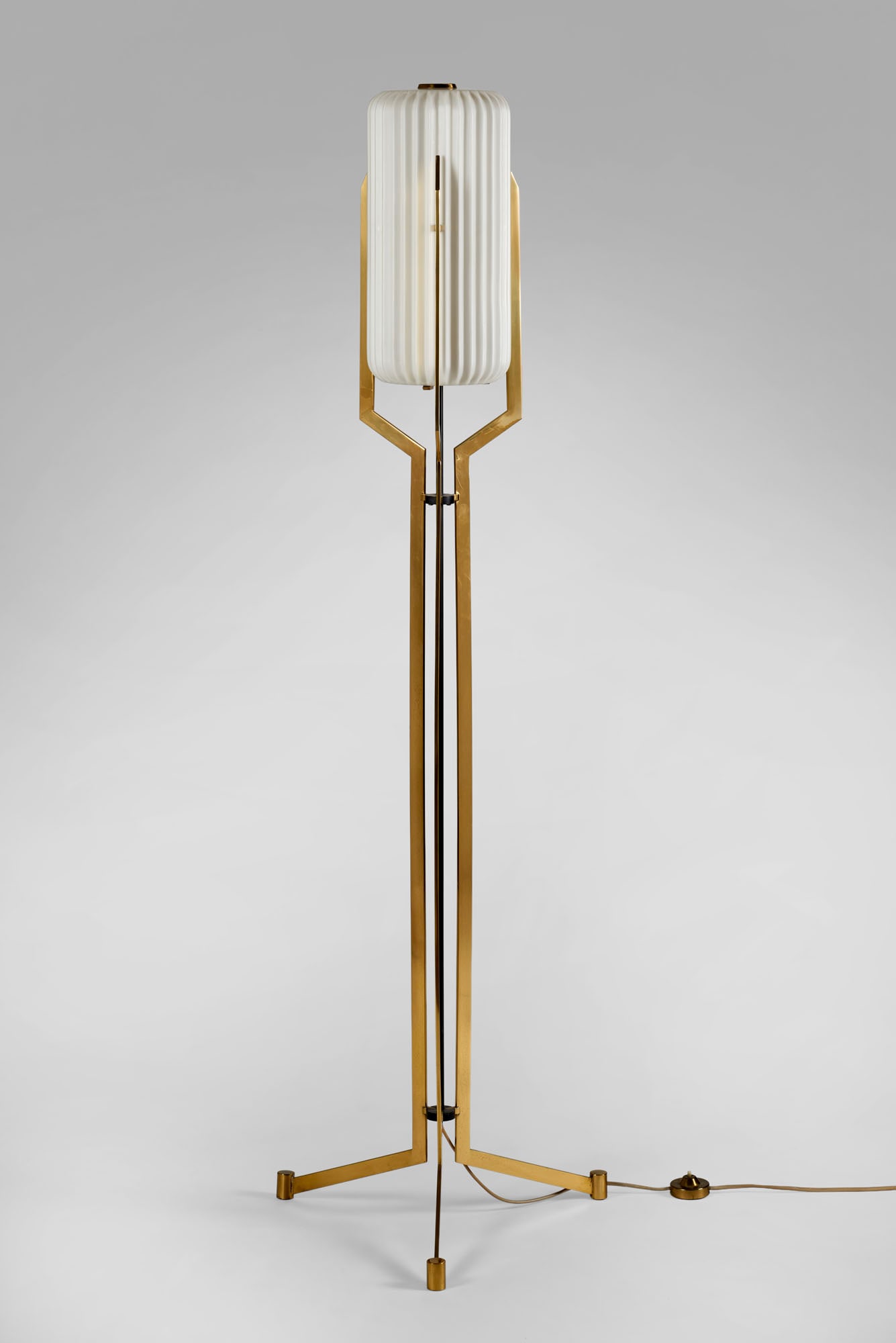 Angelo Lelii (Ancona 1915 - Monza 1987) * Floor lamp. Produced by Arredoluce, Monza, 1959ca. Brass (1 of 3)