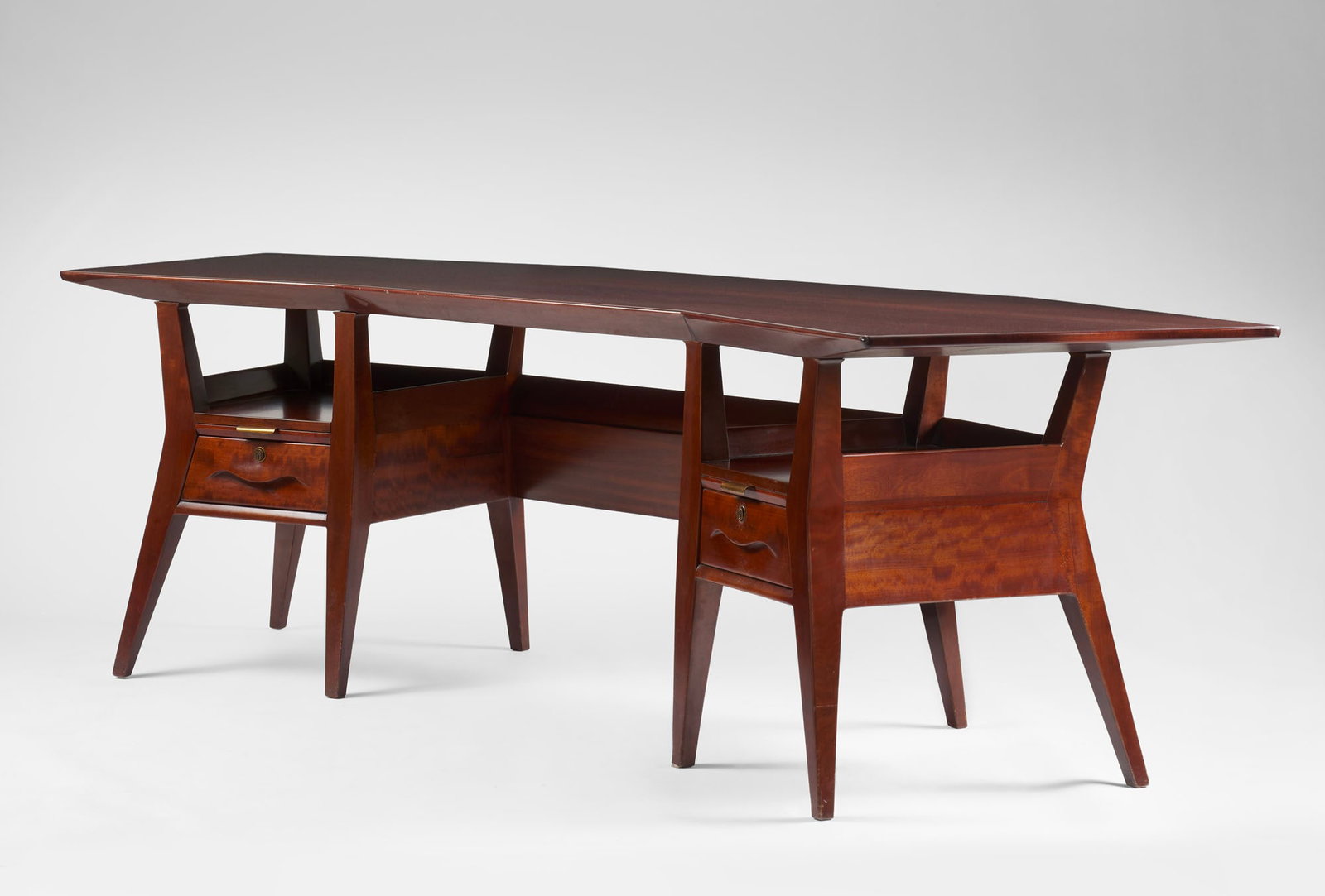 Osvaldo Borsani (Varedo 1911 - Milano 1985) Executive desk (center-mounted). Execution by (1 of 3)