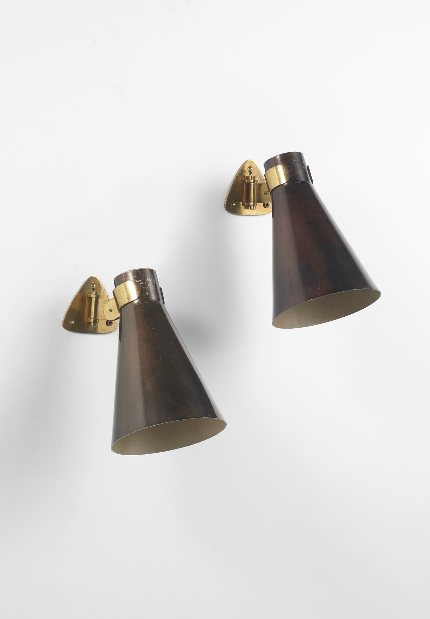 Luigi Caccia Dominioni (Milano 1913 - 2016) * Pair of suspension lamps model "LP2". Produced by (1 of 1)