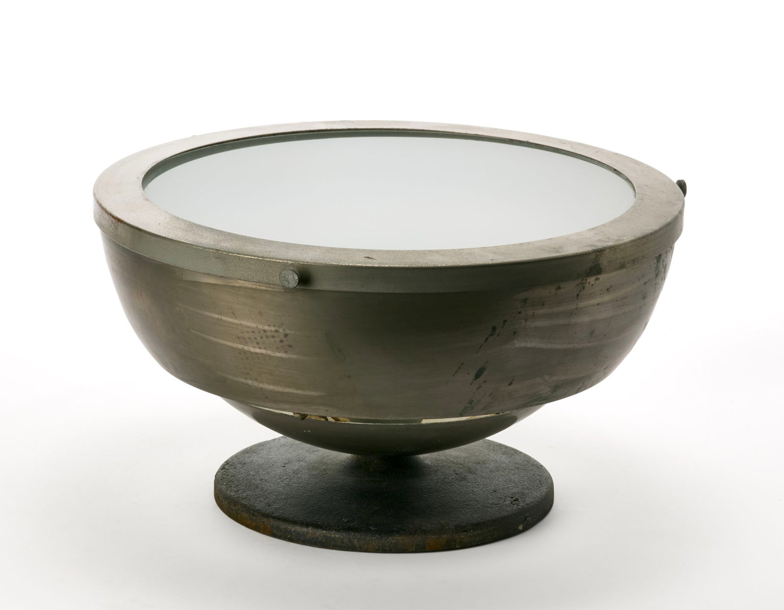 A rare Rationalist lamp based on a design. Milan, 1930s. A cup-shaped body comprising a disc-shaped (1 of 1)