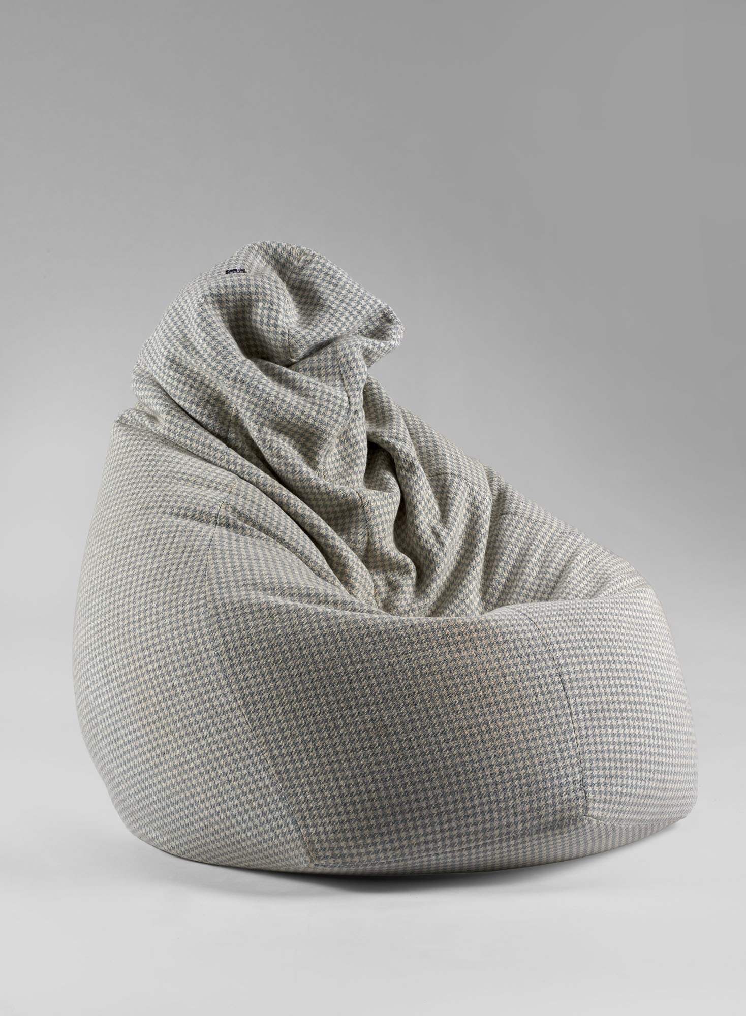 Piero Gatti, Cesare Paolini, Franco Teodoro "Sacco" Armchair in white and grey-green houndstooth: Piero Gatti, Cesare Paolini, Franco Teodoro "Sacco" Armchair in white and grey-green houndstooth fabric. Produced by Zanotta, Nova Milanese, 1970s. Provenance Aurelio Zanotta Apartment, Monza IT "Sacc