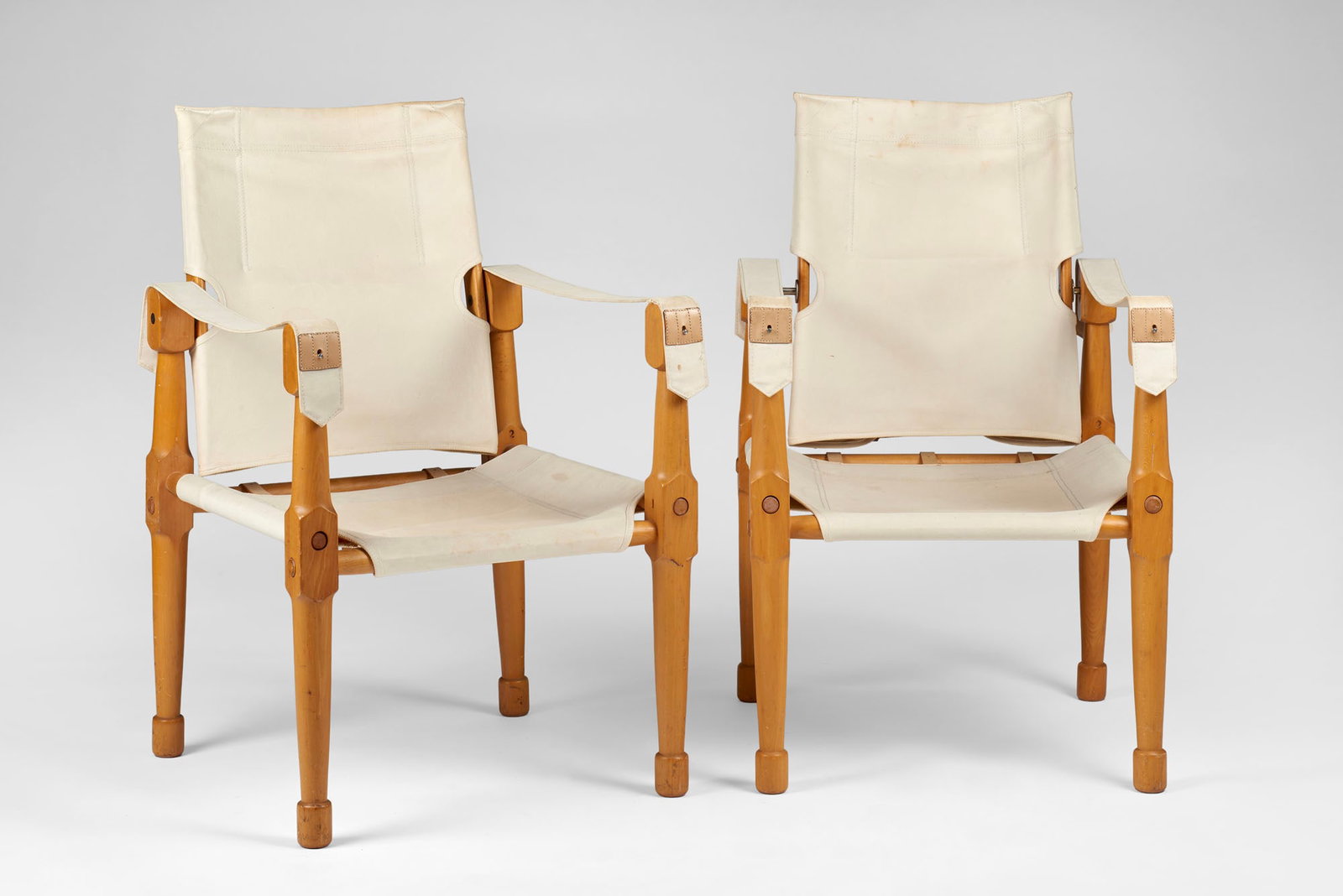 Bernard Marstaller Pair of armchairs model "851 Moretta". Produced by Zanotta, Nova Milanese, (1 of 1)