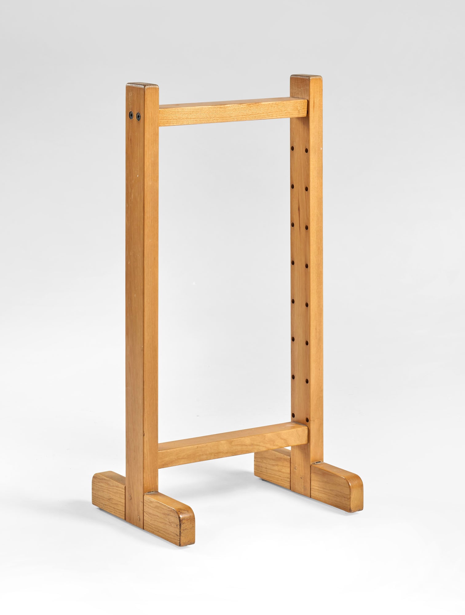 Zanotta Towel rack. Prototype made for casa Zanotta. Nova Milanese, 1970s. Solid light wood.: Zanotta Towel rack. Prototype made for casa Zanotta. Nova Milanese, 1970s. Solid light wood. (36x70x27 cm.) Provenance Aurelio Zanotta Apartment, Monza IT Porta asciugamani. Prototipo realizzato per c