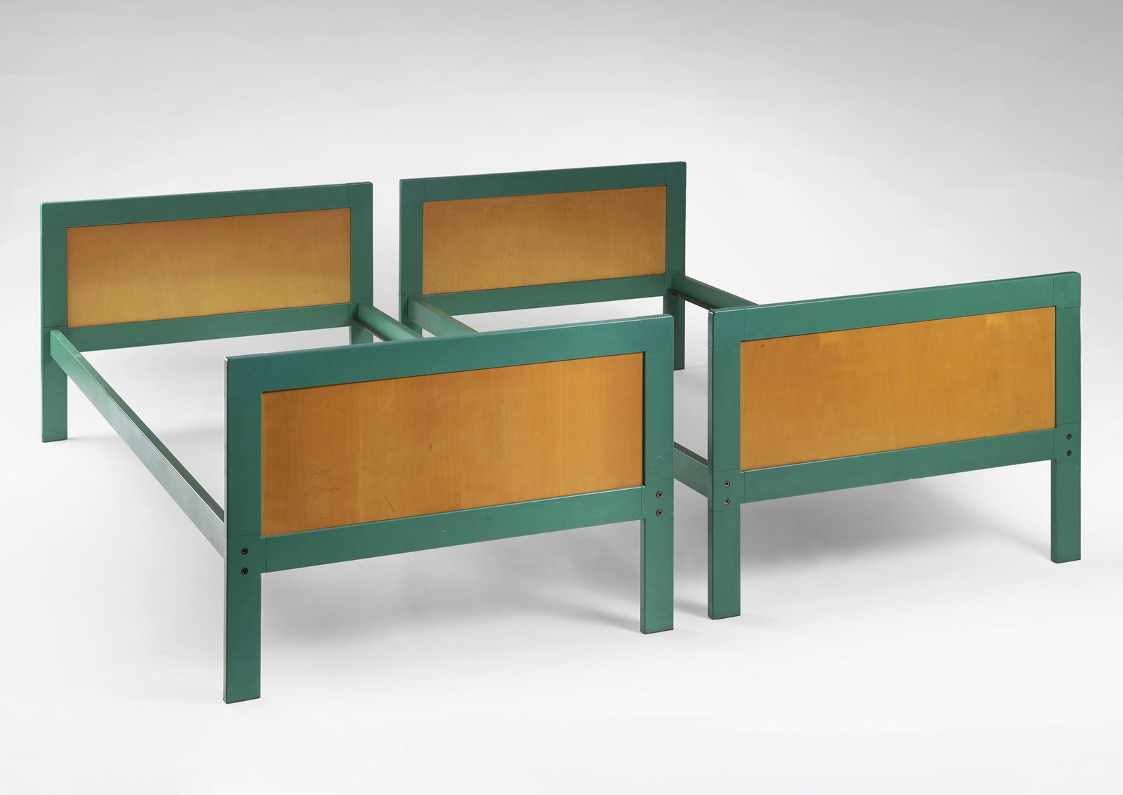 Gae Aulenti (Palazzolo Dello Stella 1927 - Milano 2012) Two single beds model "Bettino". Produced by (1 of 1)