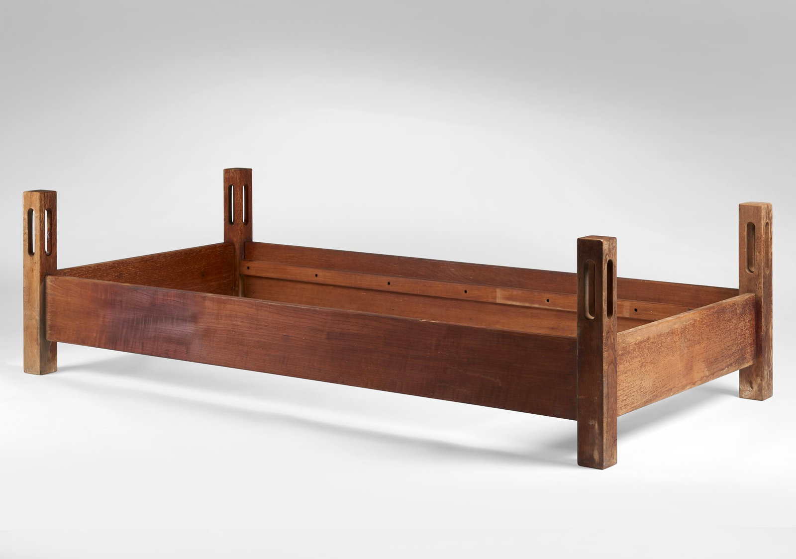 Zanotta Outdoor single bed. Prototype. Nova Milanese, 1970s. Solid teak wood. (99x55x200 cm.) (1 of 1)