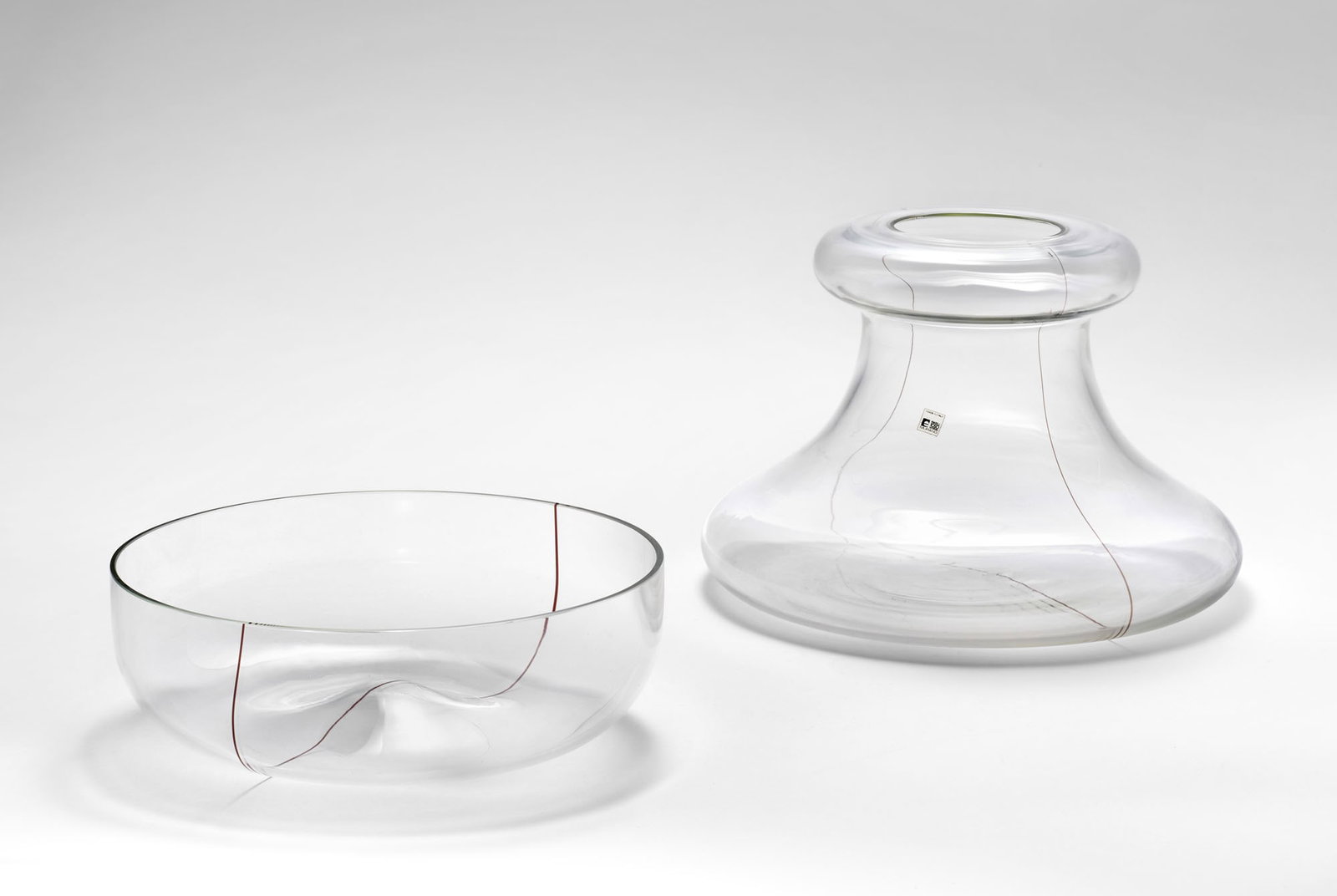 Fratelli Toso Lot comprising a fruit bowl and a flower vase in colourless blown glass, decorated (1 of 1)