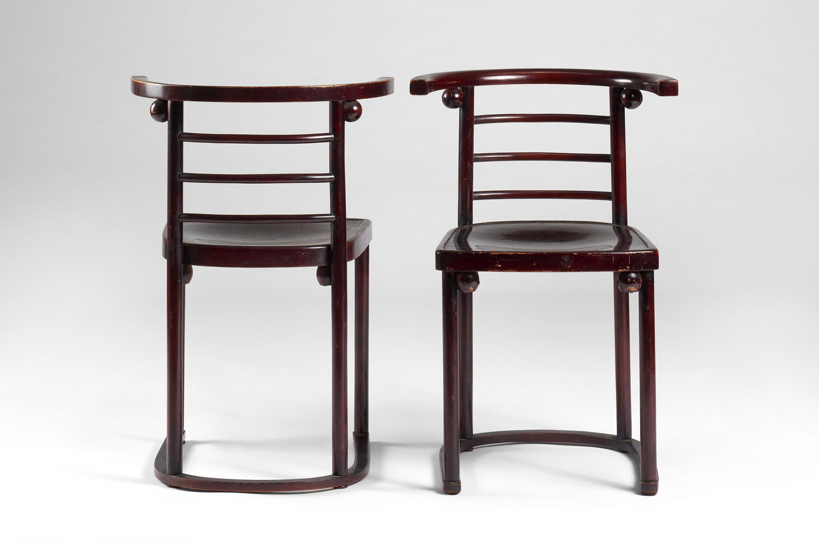 Gustav Siegel (1880-1970) e Josef Hoffmann (1870-1956) Pair of chairs model "728 Fledermaus". (1 of 1)