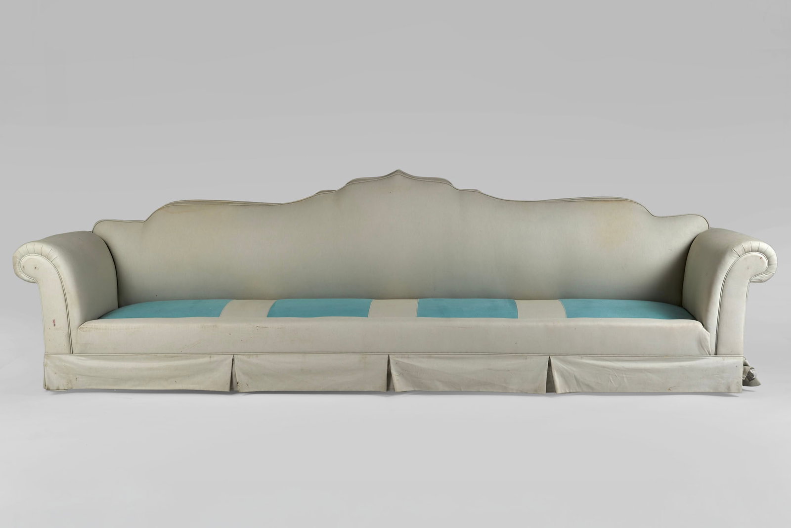 Lorenzo Mongiardino (Genova 1916 - Milano 1998) A four-seater sofa designed for Valentina (1 of 1)