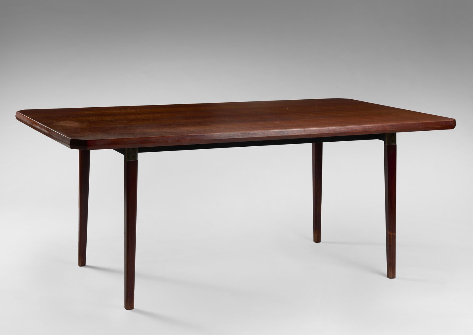 Eugenio Gerli (Milano 1923 - 2013) Wooden table, black painted and brushed metal.. (190x74x105 cm.): Eugenio Gerli (Milano 1923 - 2013) Wooden table, black painted and brushed metal.. (190x74x105 cm.) (defects) Provenance House C, Milan IT Tavolo in legno, metallo verniciato nero e spazzolato. (cm 19