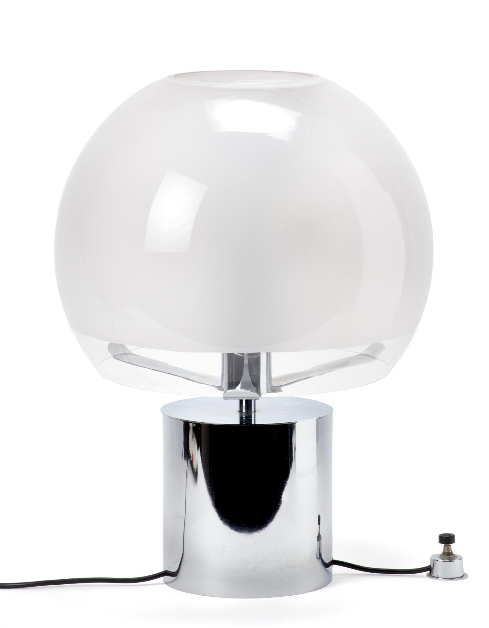 Luigi Caccia Dominioni (Milano 1913 - 2016) Table lamp model "LTA6 Porcino". Produced by Azucena,: Luigi Caccia Dominioni (Milano 1913 - 2016) Table lamp model "LTA6 Porcino". Produced by Azucena, Milan, 1970s/1980s. Cylindrical base in chromed brass and diffuser in transparent colourless glass par
