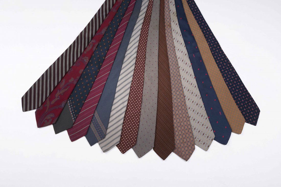 Yves Saint Laurent: lot comprising fourteen ties, in (1 of 1)