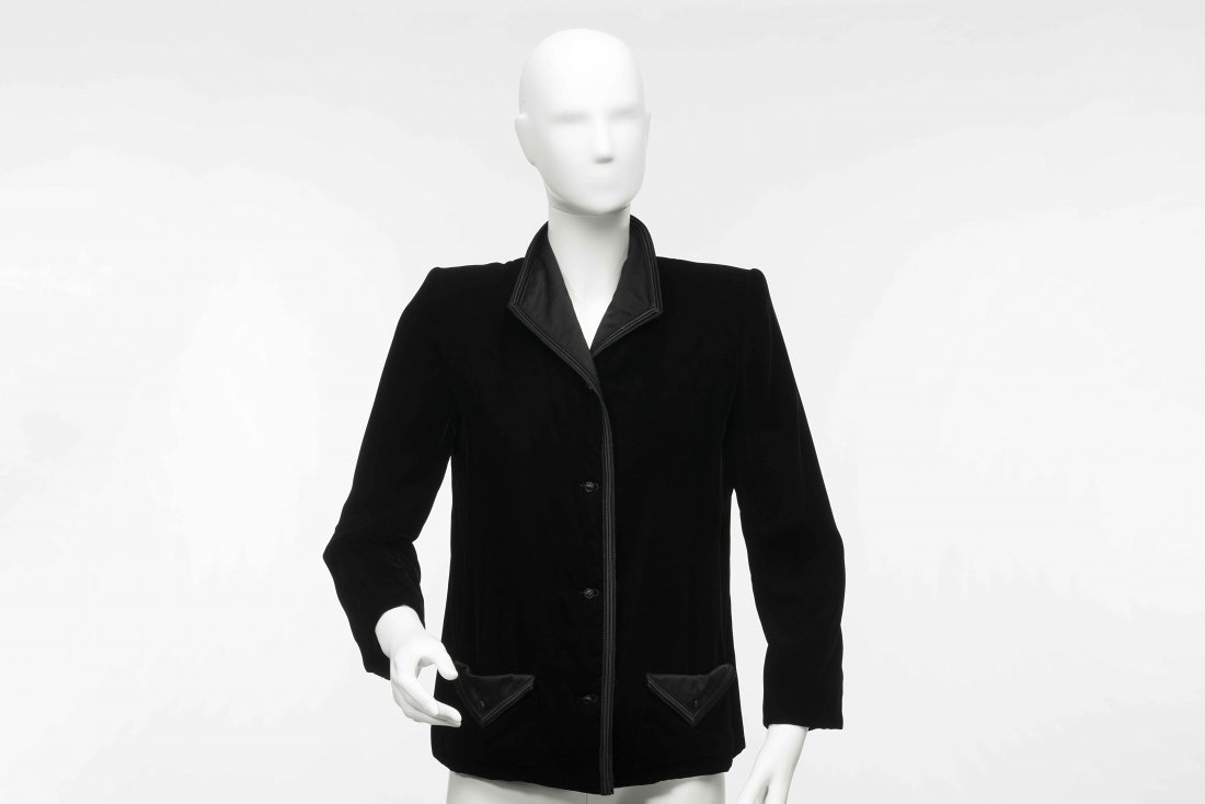 Chanel Boutique: black velvet jacket (1 of 1)